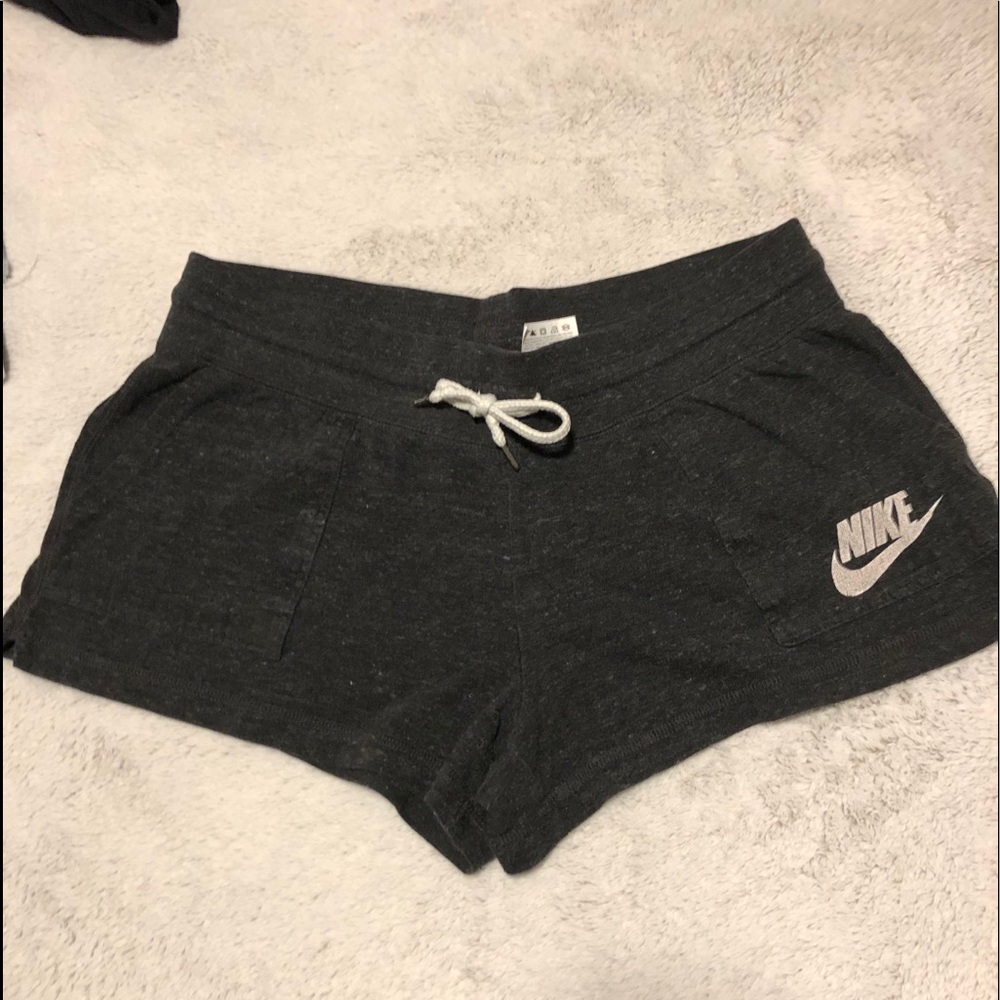 Nike sweat shorts size L